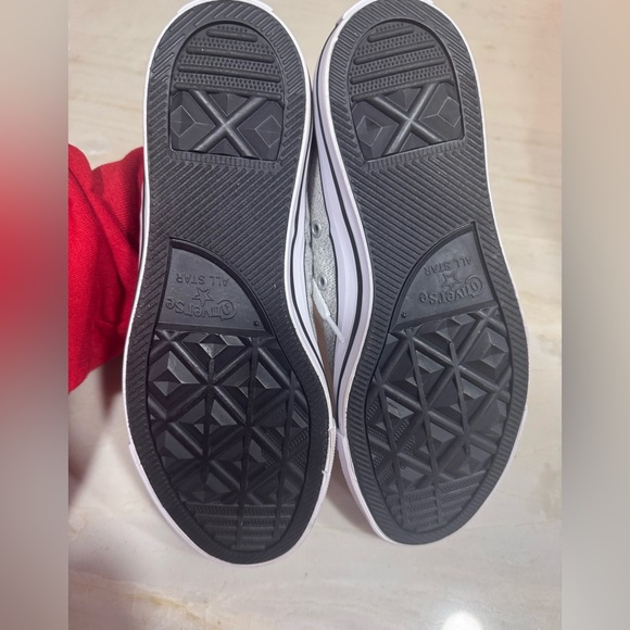 Converse - Picture 6 of 7